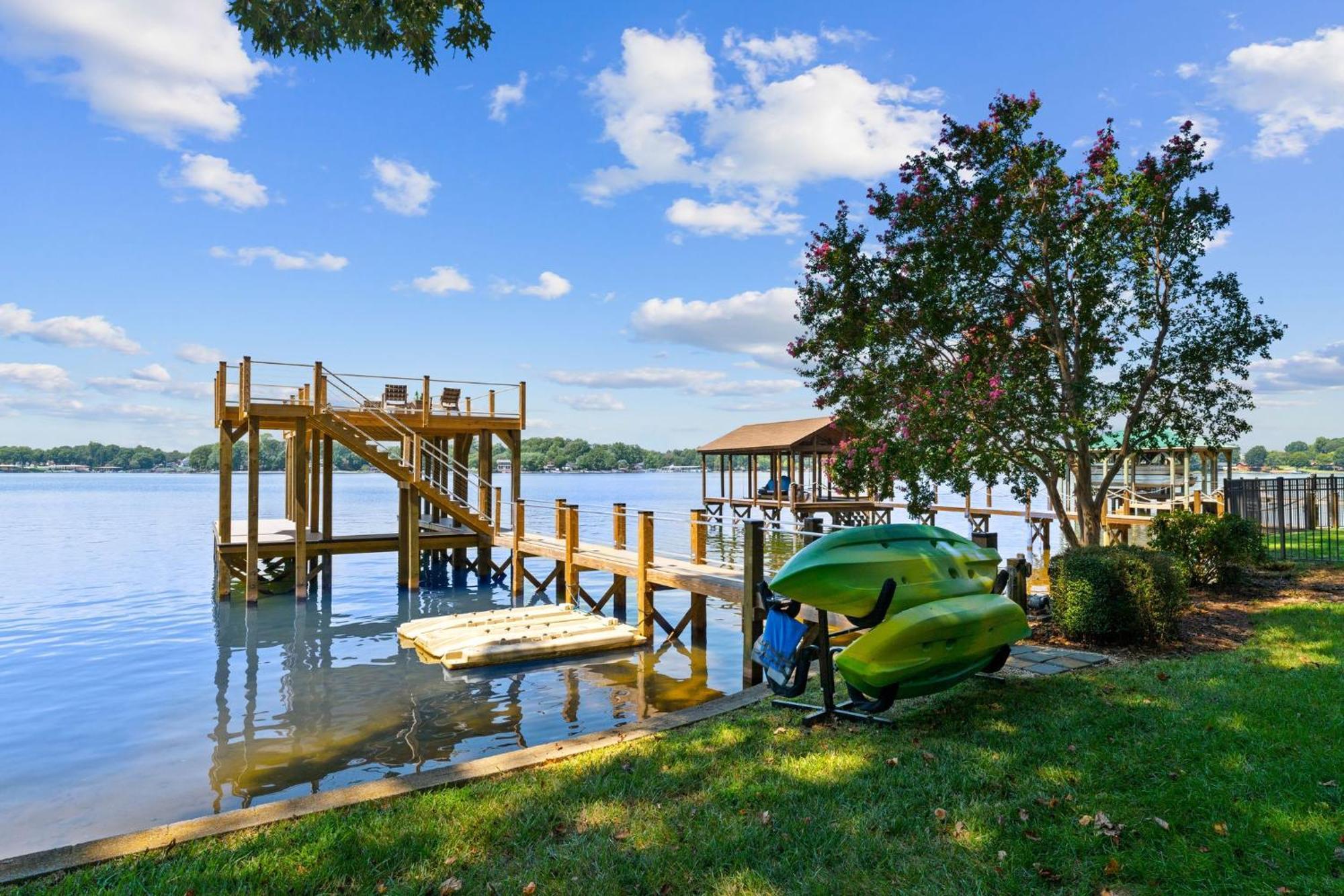 Lakefront Living Mooresville Bagian luar foto