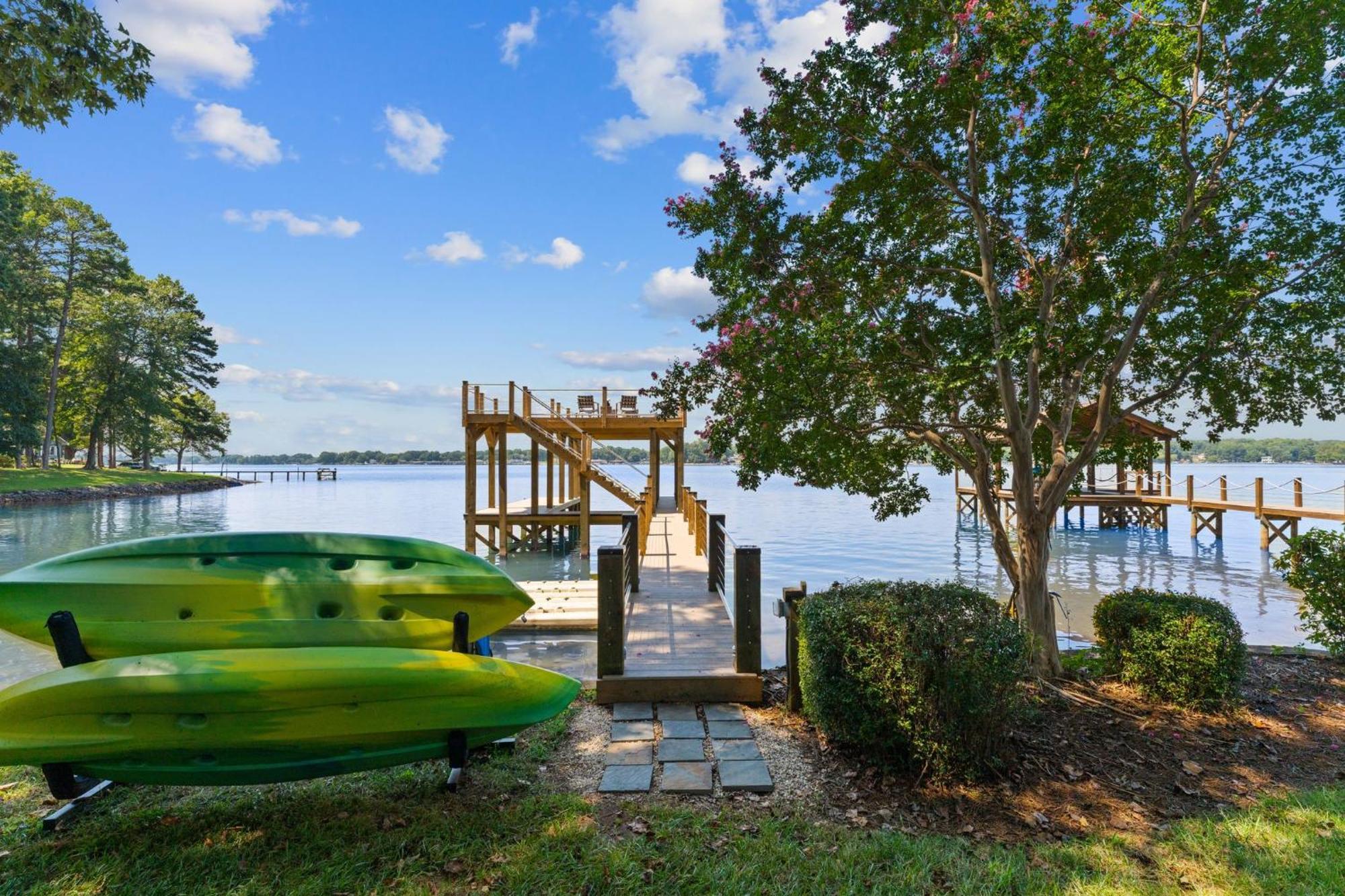 Lakefront Living Mooresville Bagian luar foto